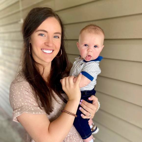 Meet your Posher, Leslie - Picture 1 of 1